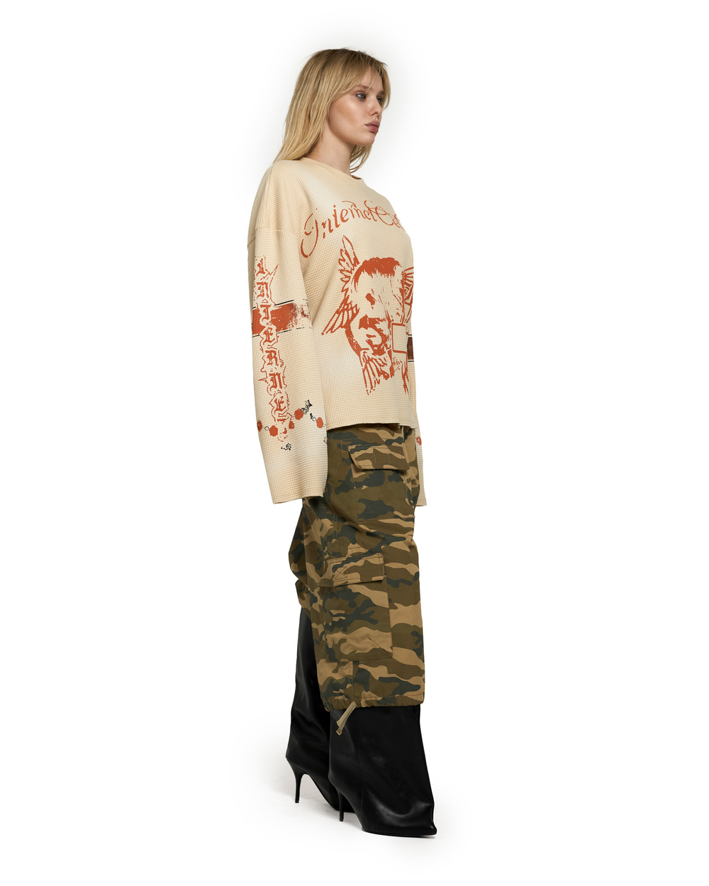 Internet Celebrity L. // Orange Print