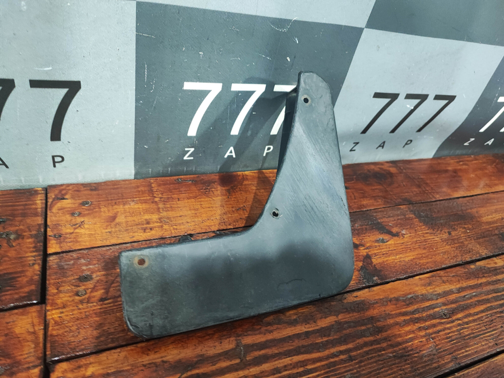 Брызговик передний левый Peugeot 3008 2 16-нв Б/У Оригинал 1615101680