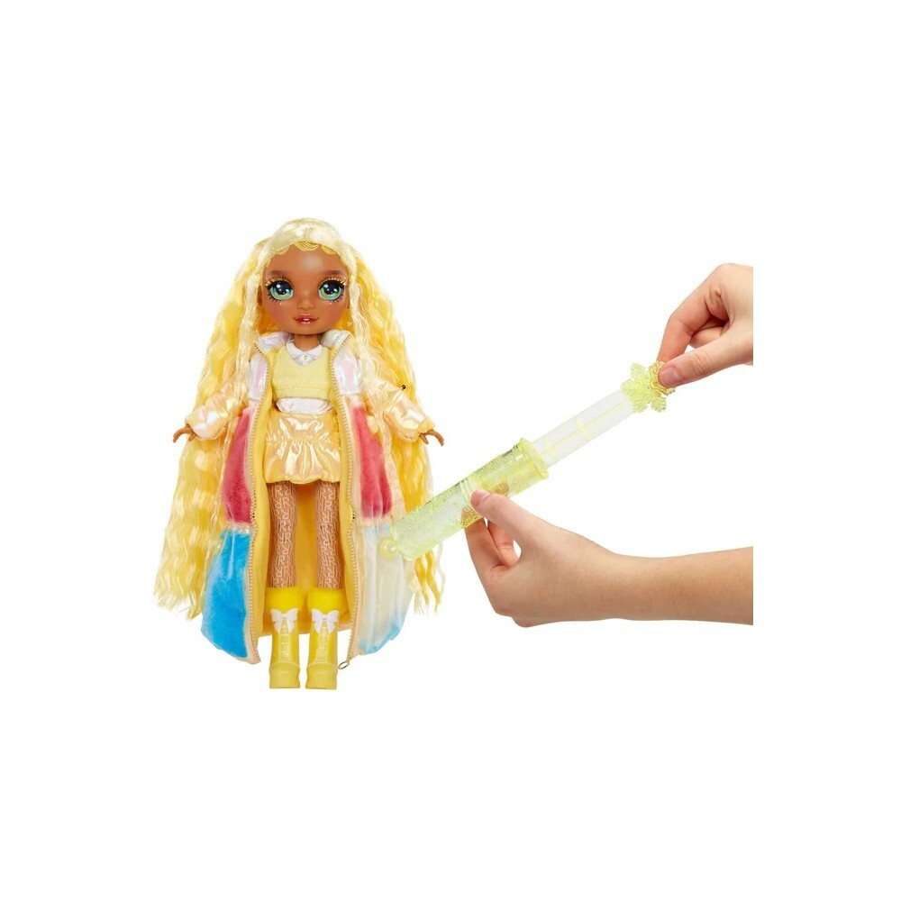Rainbow High - Модная кукла Sunny Madison (желтая) Winter Wonderland 120858 / артикул   120810 120858  / GTIN 035051120858