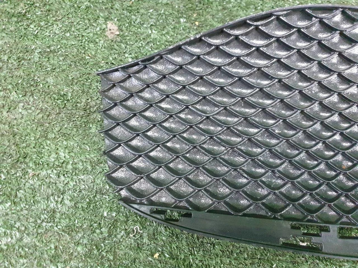 Решетка переднего бампера правая Mercedes E W213 (2016-2021)