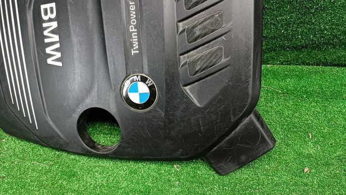 Накладка двигателя BMW 5er G30 (2017-2023)