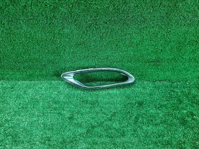 Насадка глушителя правая Mercedes C W205 (2014-2018)