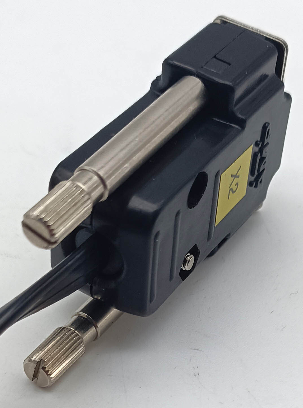 Переходной кабель с фиксатором COM, ICUSB2322F и ICUSB2321F 1/2-портовый FTDI StarTech USB для RS232