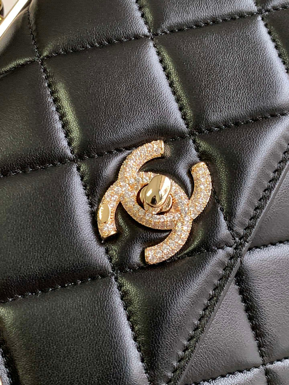 Chanel Trendy 25 cm