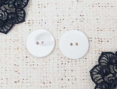 Пуговицы костюмные, d 2,2 см, белый