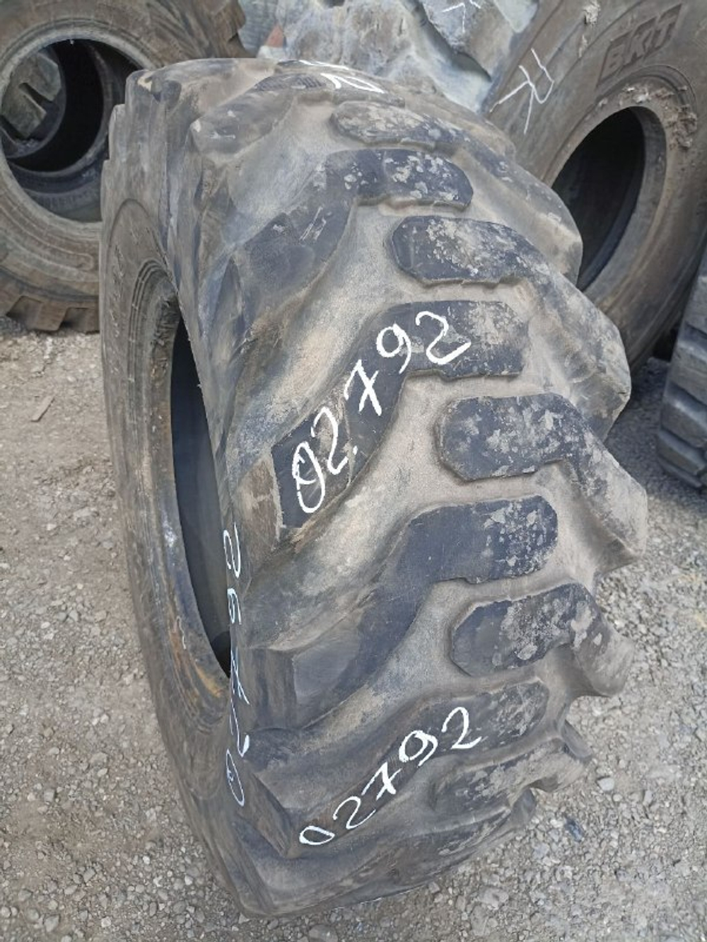 17.5-25 Deestone DL-2 шина б/у