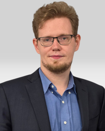 ЛЕВ КОНОВАЛОВ