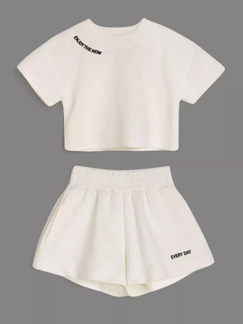 Костюм для девочки, футболка и шорты