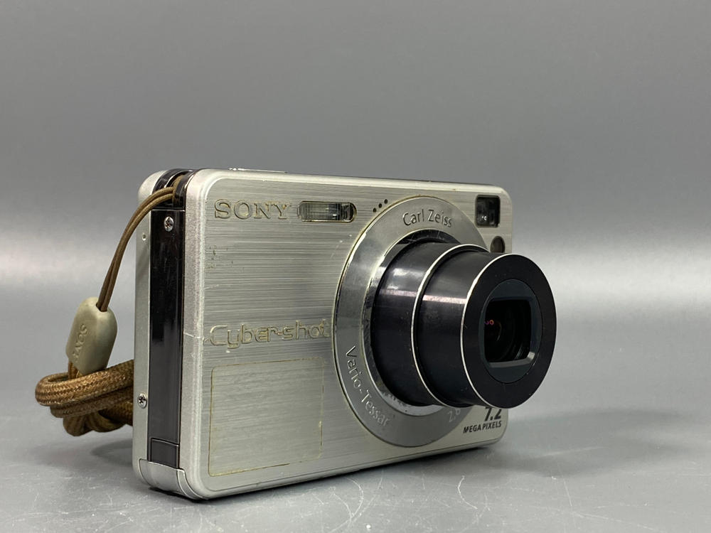 Sony Cyber-shot DSC-W120