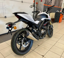 QJMOTOR SRK 125 S (White)