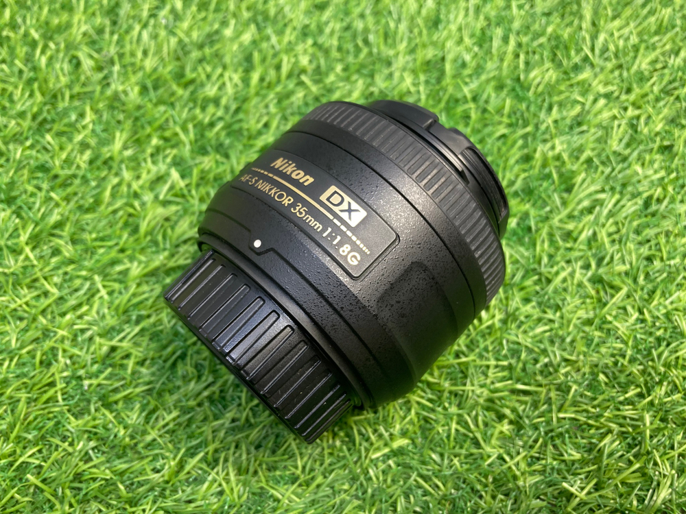 Nikon 35mm 1.8G AF-S DX Nikkor