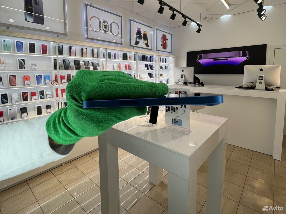 iPhone 13, 256 ГБ б/у