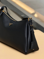 Сумка Prada