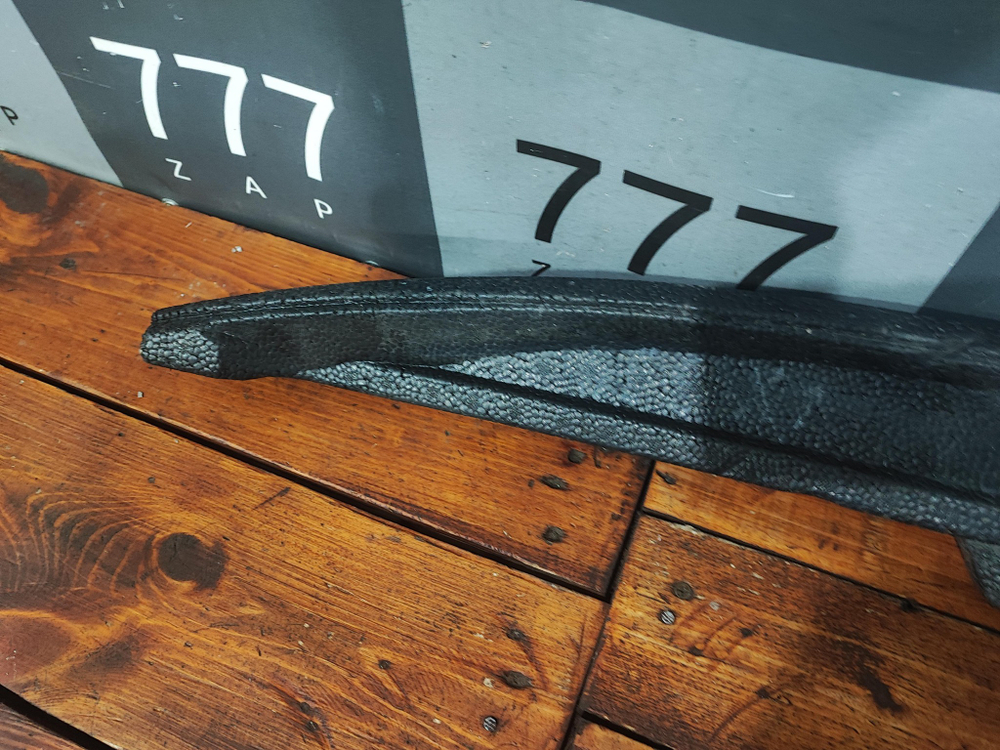 Уплотнитель крыла передний правый Acura MDX 2 06-13 Б/У Оригинал 74105stxa00