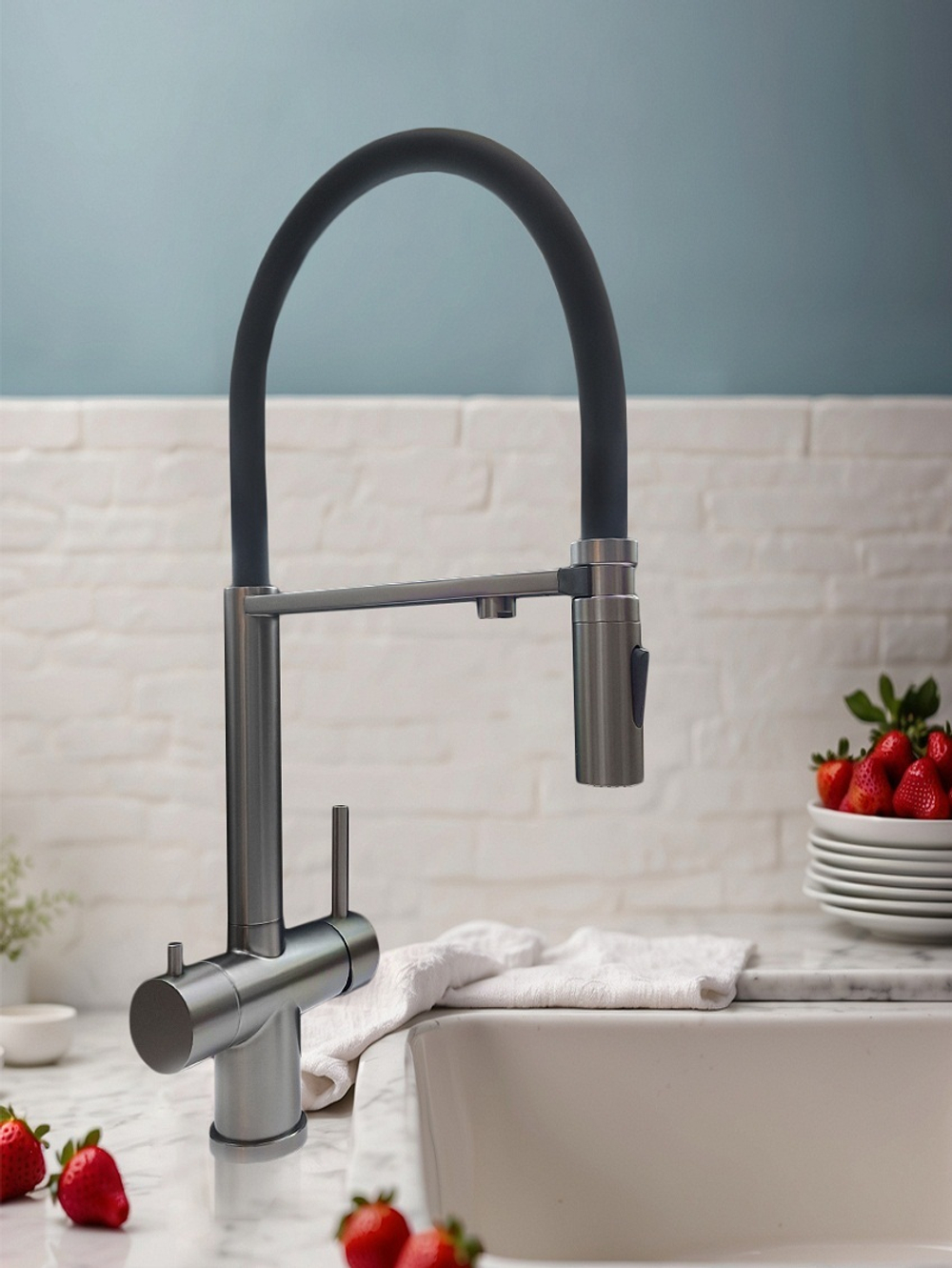 Смеситель для кухни с гибким изливом AltroBagno Flusso 050203 GM