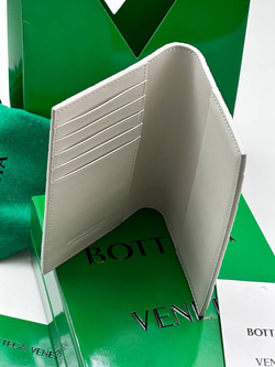Обложка для паспорта Bottega Veneta