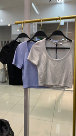 Топ Lumina с блестящими нитями