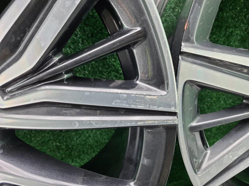 Диск Комплект дисков R20 Hongqi HS5 (2019-н.в.)