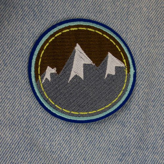 Нашивка на рюкзак и на одежду. Mountains