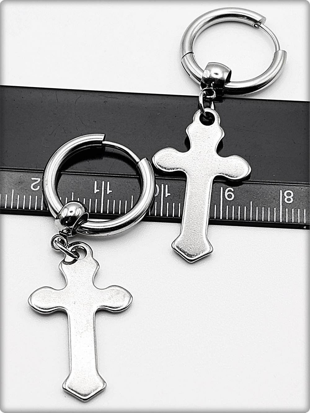 Серьги кольца "Кресты стальные" для пирсинга ушей.