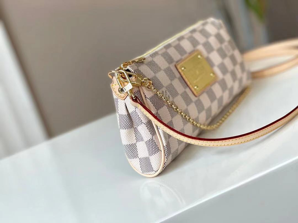 Louis Vuitton Eva