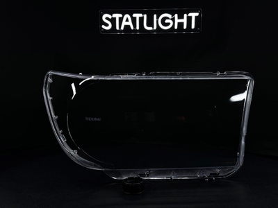 Правое стекло фары Toyota Tundra 2 2007-2013