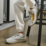 Кроссовки Nasa X Reebok Classic Leather Hexalite