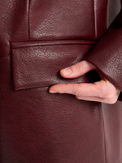 Полупальто из экокожи