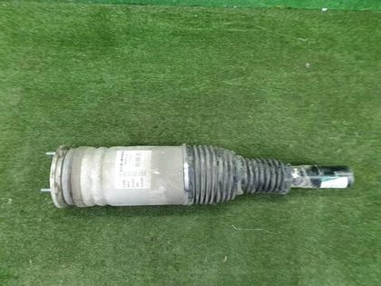 Стойка пневматическая передняя правая Range Rover Sport 2 L494 (2013-2022)