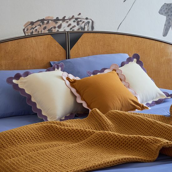 Простыня на резинке из премиального сатина сиреневого цвета из коллекции essential, 160х200х30 см