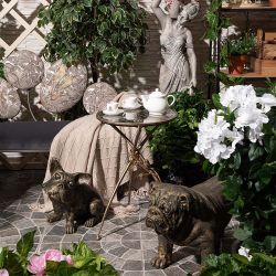 Садовая скульптура Бонни