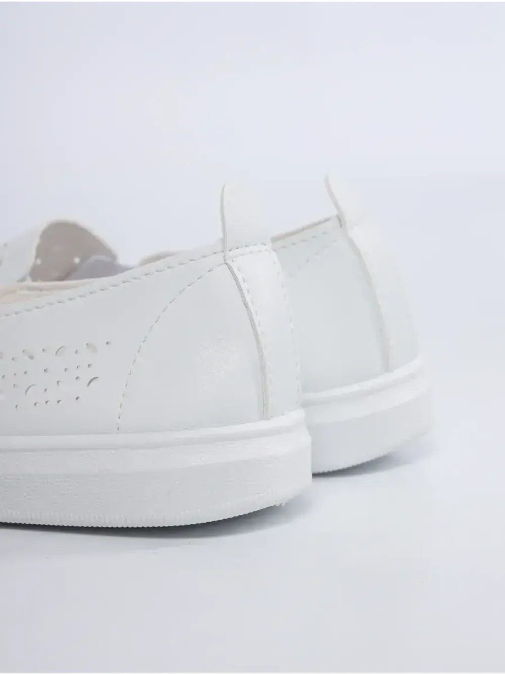 Мокасины летние с перфорацией