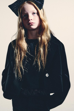 ZARA УКОРОЧЕННЫЙ БЛЕЙЗЕР, ЧЕРНЫЙ