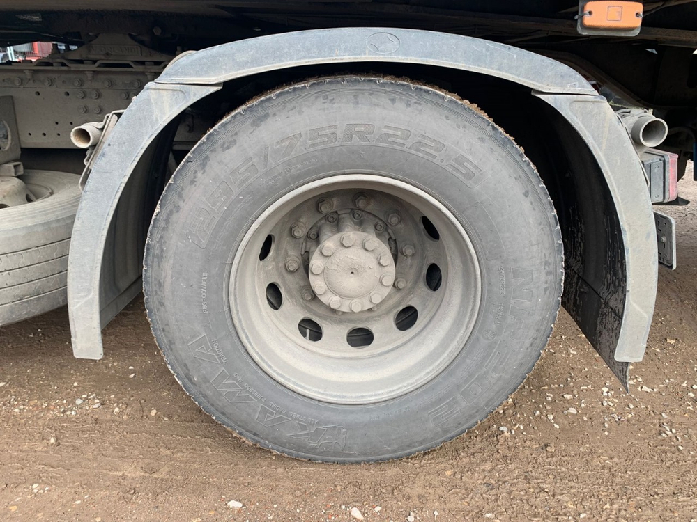 КамАЗ 5490 4x2 Седельный тягач 5490-S5 (Дизельный, 12,0 л, 401 л.с., МТ)