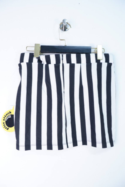 Юбка в полоску короткая, маркировка S, визуально 44 размер, новая