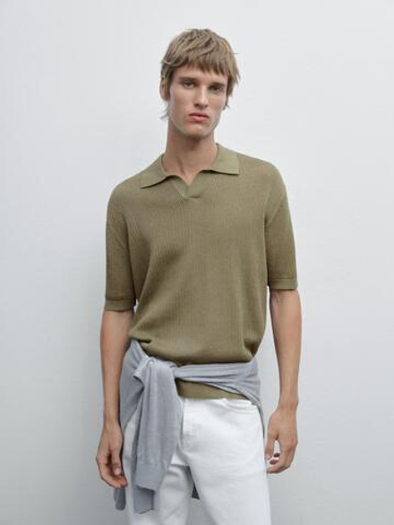 Massimo Dutti Поло с V-образным вырезом и ажурной отделкой, светлый хаки