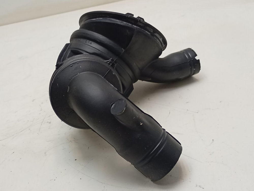 WLF20181CE/18 кт38 Сливной патрубок для стиральной машины Bosch 9000047125 б/у