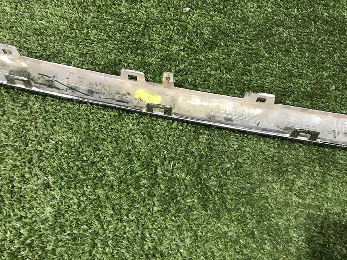 Накладка заднего бампера VW Touareg 2 (2014-2018)