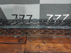 Решетка переднего бампера LADA Vesta 15-нв Б/У Оригинал 8450006674