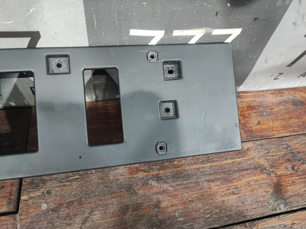 Площадка гос. номера Haval Jolion 21-нв Б/У Оригинал 2807100XST01A