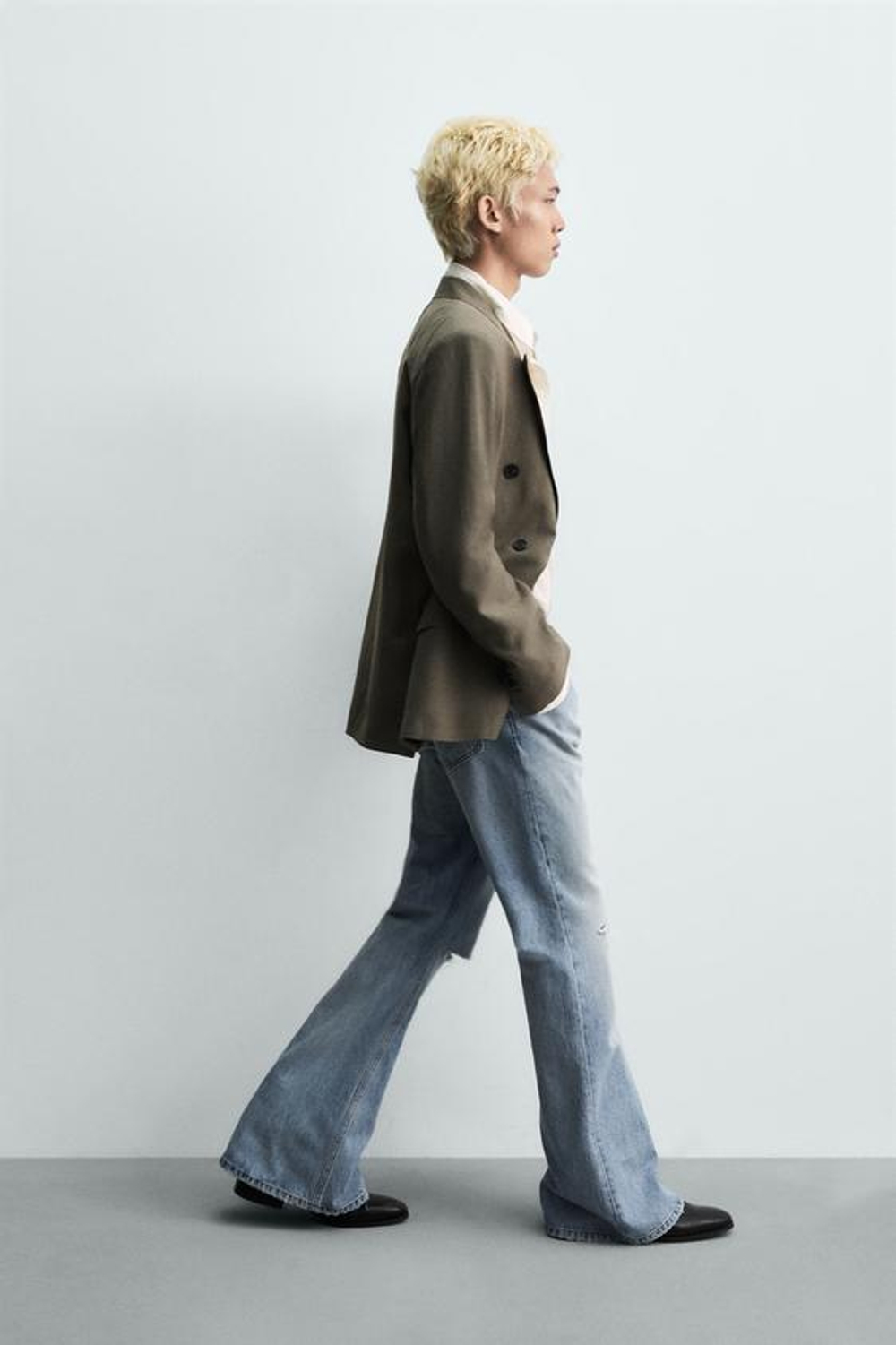 ZARA ДЖИНСЫ FLARE FIT С РАЗРЕЗАМИ, ГОЛУБОЙ