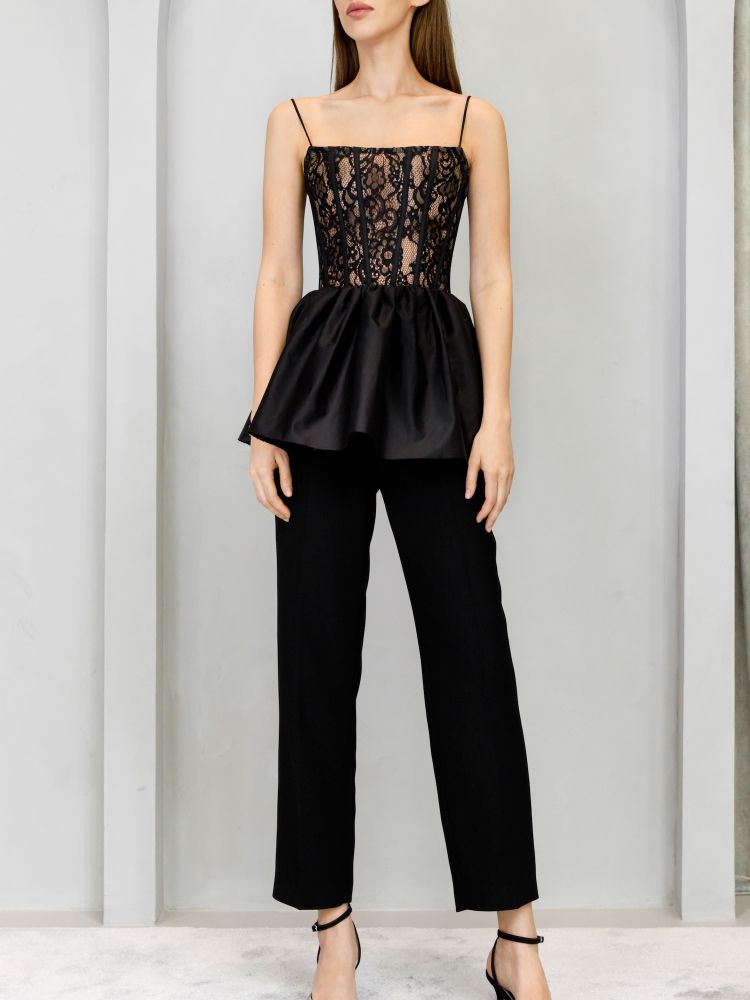 Кружевной топ с баской