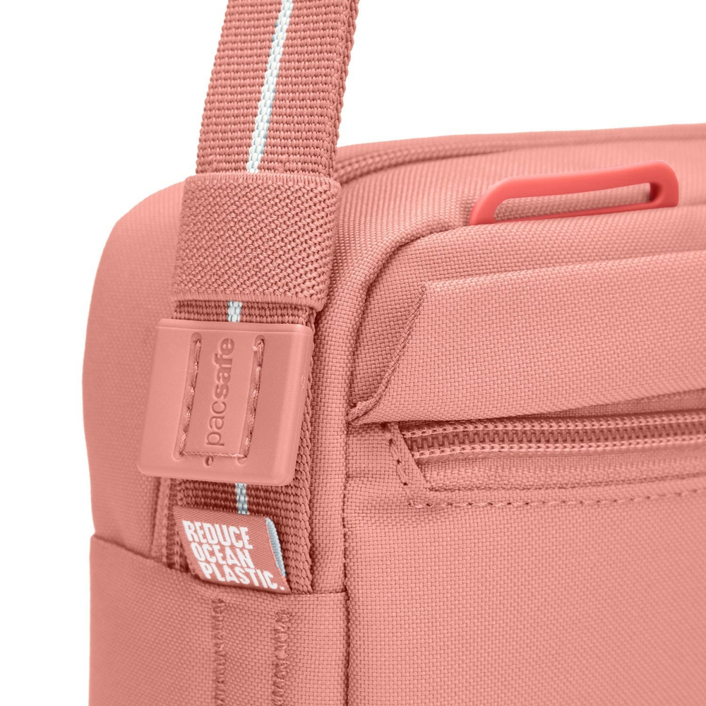 Сумка антивор Pacsafe GO Crossbody, розовый, 2.5 л.