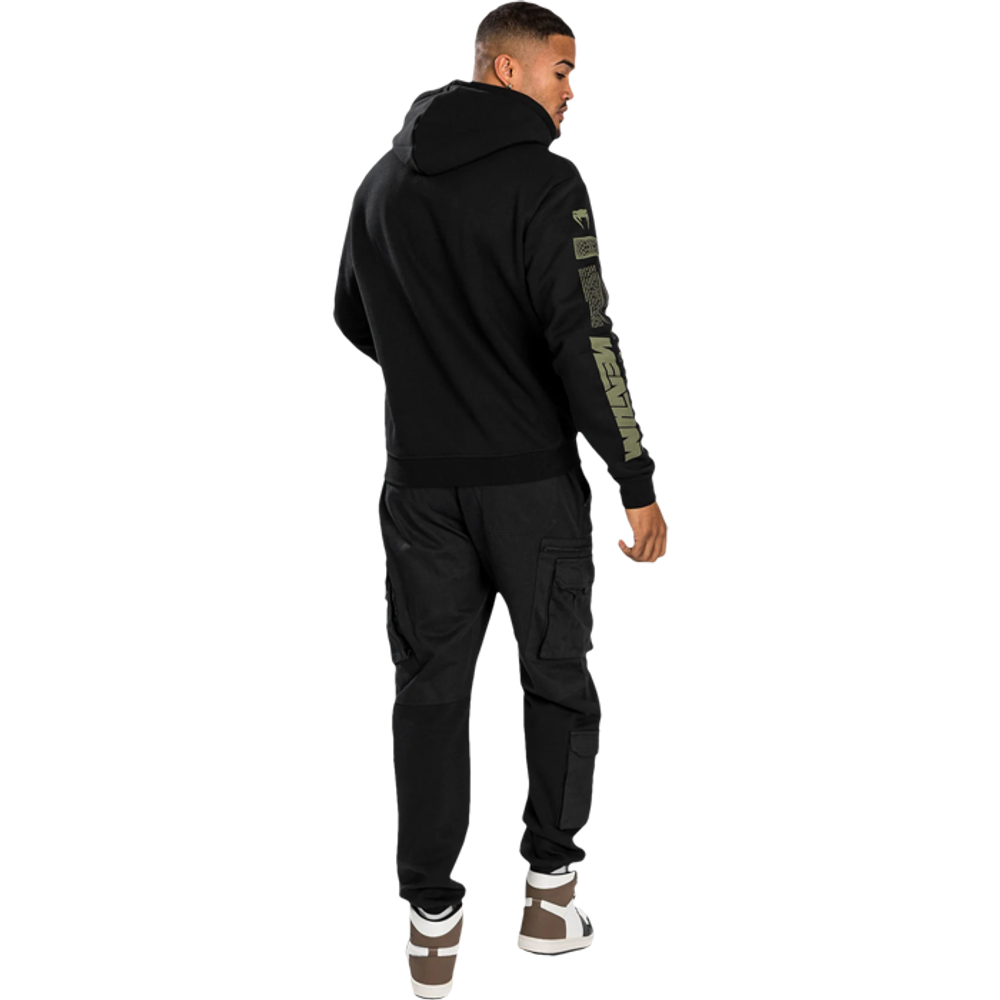 Толстовка Venum Fangs Regular Fit - Black