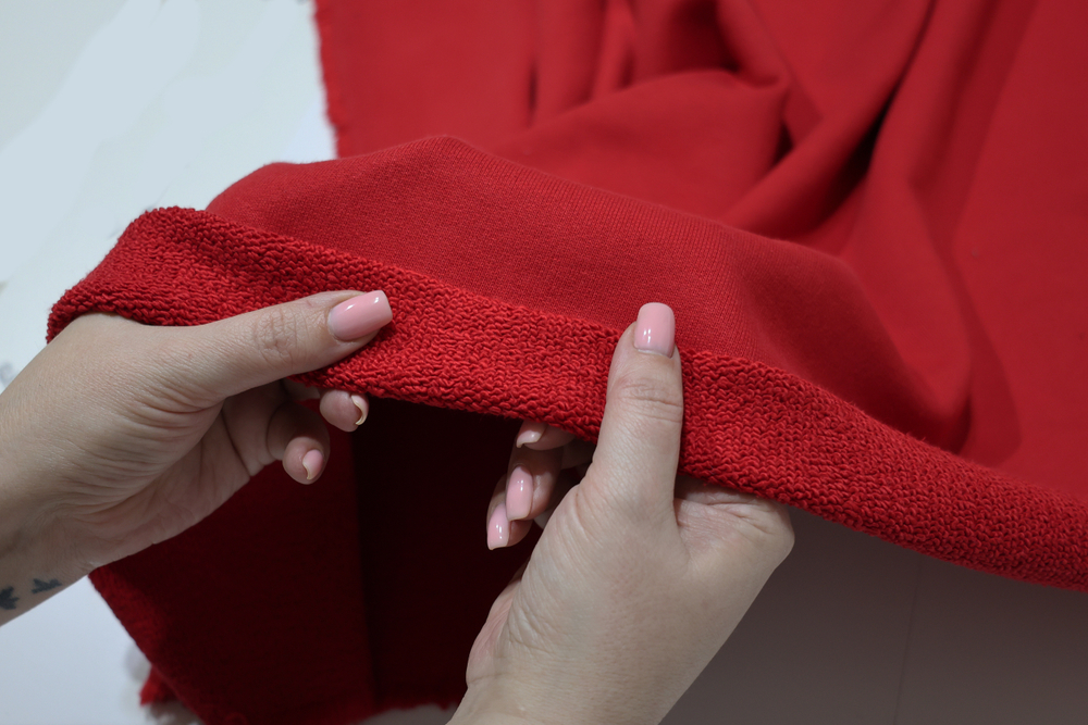 КРАСНЫЙ - Футер 3х-нитка петля повышенной плотности, с махровой петелькой, компакт пенье (КРВ642 Елена)