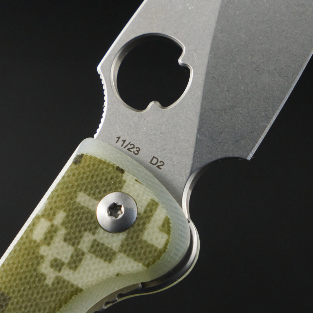 Нож складной Daggerr Sting Camo SW D2