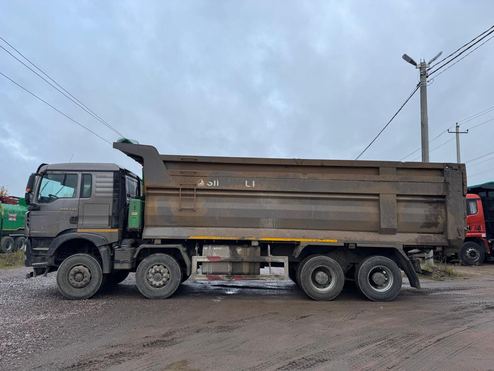 Howo T5G 8x4 Самосвал ZZ3317V386GE1 (Дизельный, 10,5 л, 440 л.с., МТ)