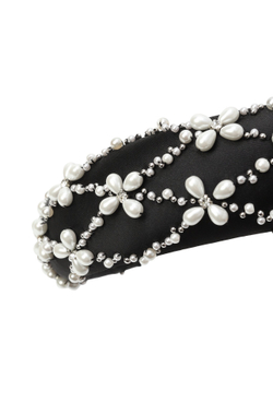 Объемный ободок с жемчужной сеткой из цветов