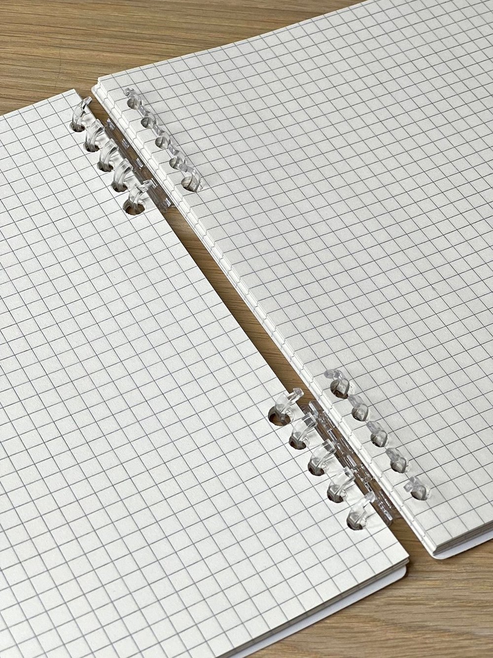 Блокнот квадратный в клетку 60л 195х210 мм белый (8808-015)