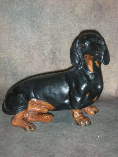 Статуэтка. Фарфор. Собака Такса. Coalport. Англия